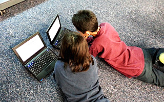 Kolejne dzieci otrzymają laptopy z rządowego programu